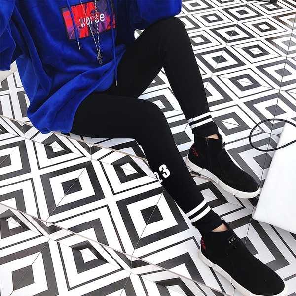 Γυναικείο μαύρο αθλητικό κολάν με ψηλή μέση και επιγραφή