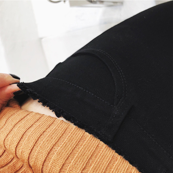 Γυναικεία αθλητικά παντελόνια με τσέπες