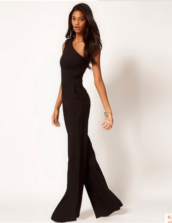 Κομψό μακρύ γυναικείο ολόσωμο παντελόνι  σε ελεύθερη μοτίβα σε μαύρο χρώμα
