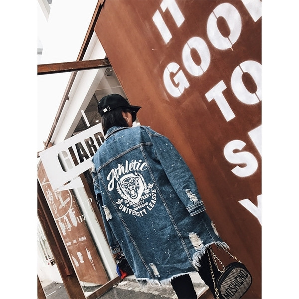 Γυναικείο μπουφάν τζιν, χαραγμένο και με επιγραφή