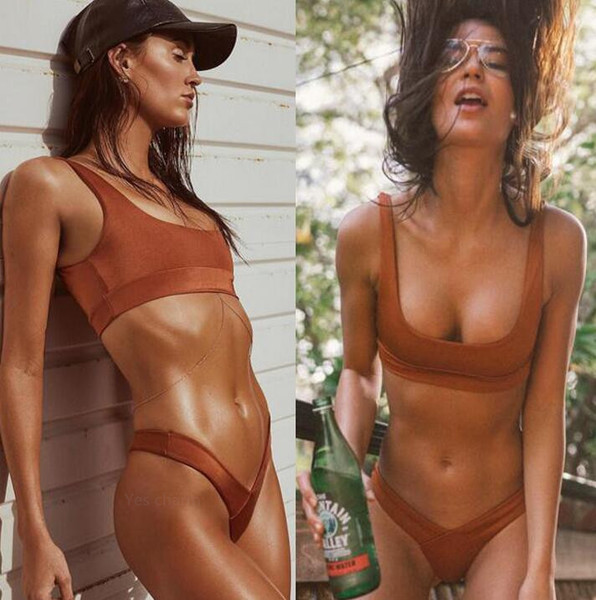 Γυναικεία μαγιό σε δύο μέρη σε μαύρο, κόκκινο και κεραμικό χρώμα