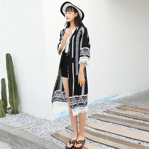 Γυναικεία  μακρύ καλοκαιρινή ζακέτα με κεντήματα σε δύο χρώματα