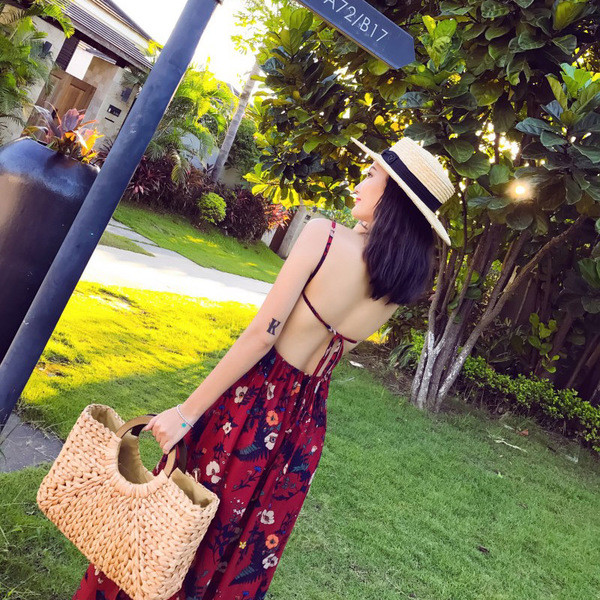 Γυναικείο καλοκαιρινό φόρεμα με ζώνες και πλάγια σχισμή