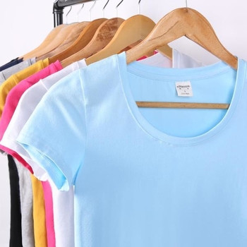 Дамска изчистена тениска в различни цветове,подходяща за ежедневие