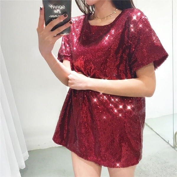 Női blúz fényes flitterekkel széles modellben, különböző színekben