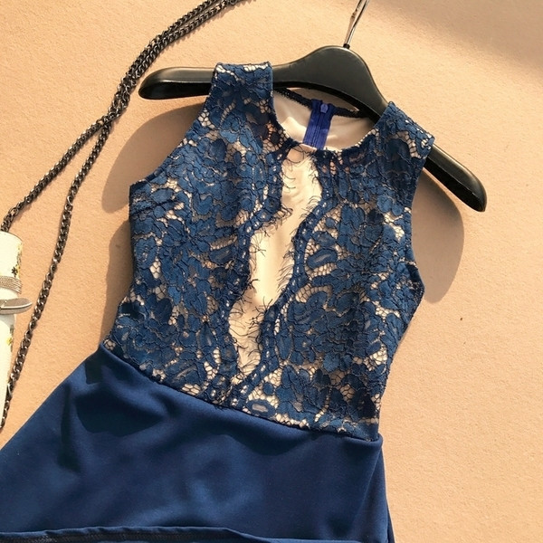 Κομψό γυναικείο ολόσωμο παντελόνι  με δαντέλα σε διάφορα χρώματα