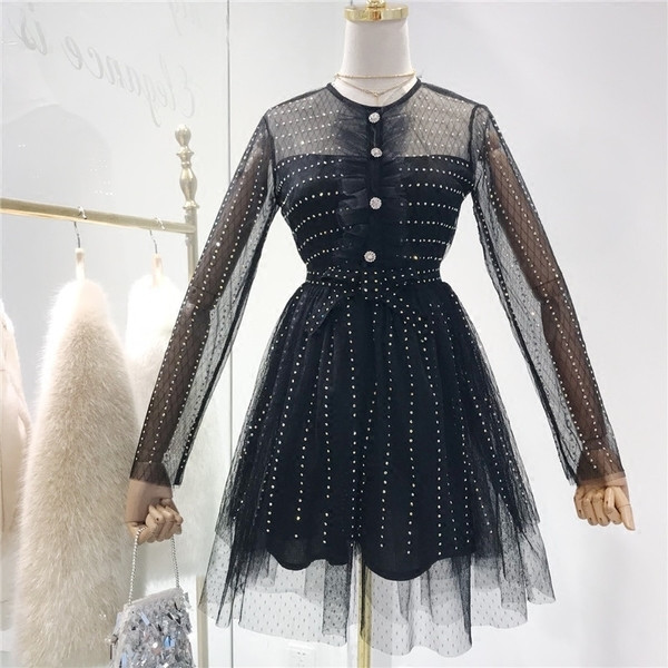 Μαύρο γυναικείο φόρεμα  με πέτρες και δαντέλα