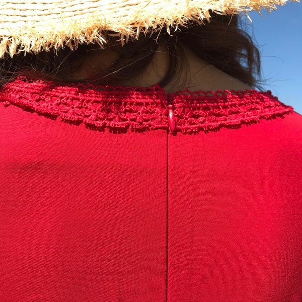 Γυναικείο μακρύ καλοκαιρινό φόρεμα με κεντήματα σε δύο χρώματα