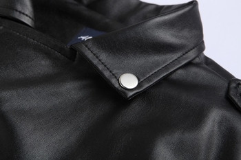Стилни мъжко яке от еко кожа със странично закопчаване в черен цвят