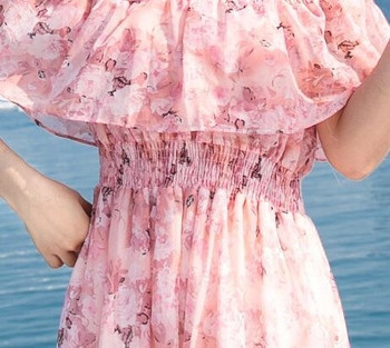 Γυναικείο καλοκαιρινό φόρεμα με χαλαρούς ώμους σε φυτικά μοτίβα