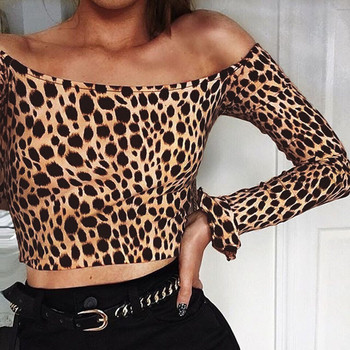 Модерна дамска леопардова блуза слим с паднали рамене