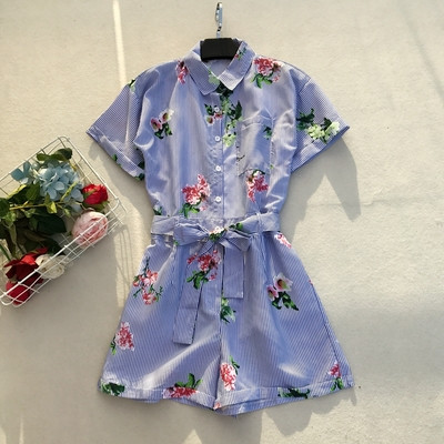 Stílusos női jumpsuit rövid ujjal, több színben mintával