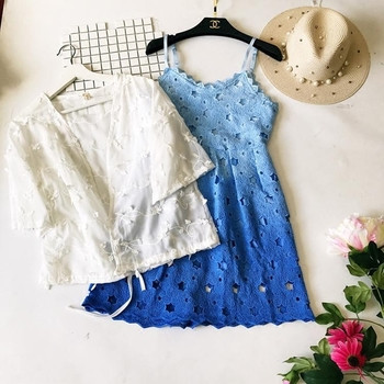 Стилен летен комплект с дантела - рокля с жилетка 