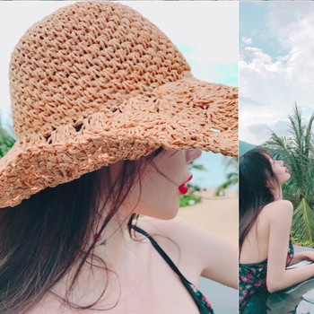 Плетена плажна дамска шапка