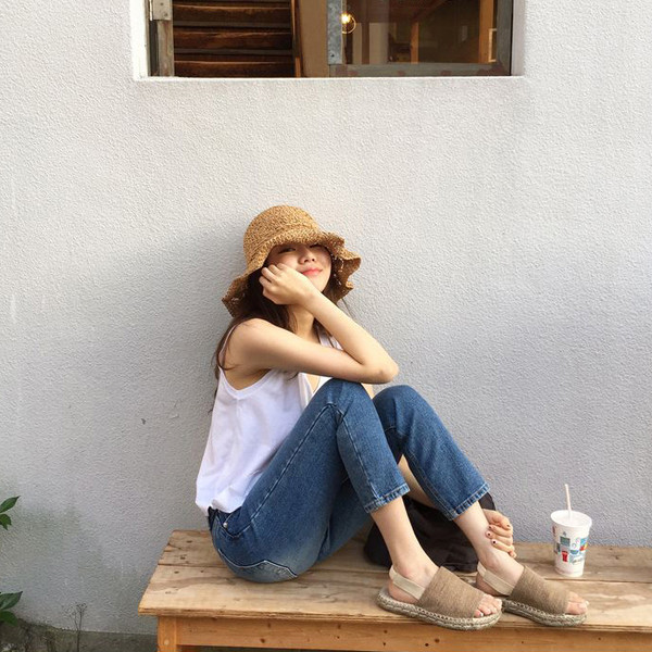 Ψάτινο γυναικείο καπέλο της παραλίας