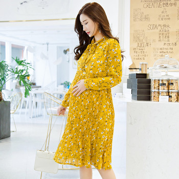 Απαλό γυναικείο φόρεμα για έγκυες σε κίτρινο χρώμα με μοτίβα λουλουδιών