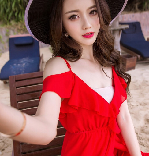 Γυναικείο καλοκαιρινό φόρεμα με ντεκολτέ σε σχήμα V με  λουριά