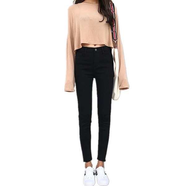 Casual γυναικεία τζιν με υψηλή μέση σε μαύρο χρώμα