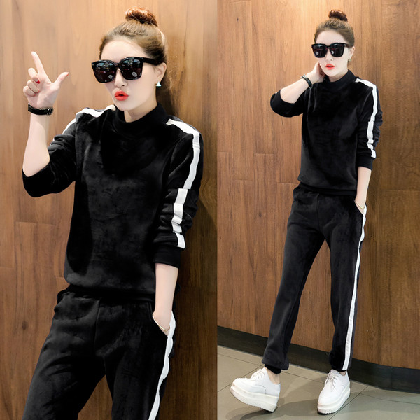 Γυναικείο αθλητικό σετ δύο μερών  σε διάφορα χρώματα