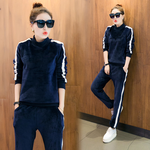 Γυναικείο αθλητικό σετ δύο μερών  σε διάφορα χρώματα