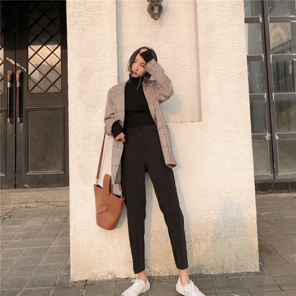 Pantaloni eleganti de dama cu talie inalta, model croiat in doua culori