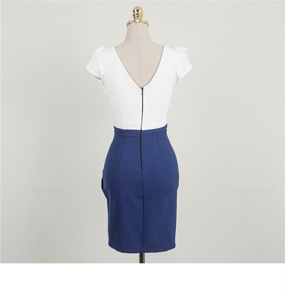 Γυναικείο φόρεμα με βαθύ ντεκολτέ