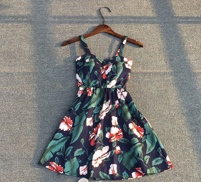 Rochie casual dama - diferite modele, cu bretele subtiri, potrivita pentru uzul de zi cu zi