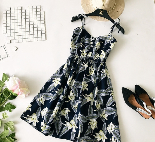 Γυναικείο καλοκαιρινό φόρεμα σε δύο χρώματα σε σχέδιο κοπής