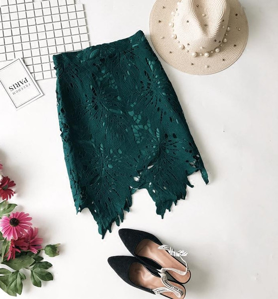  Γυναικείο φόρεμα με δαντέλα σε δύο χρώματα 