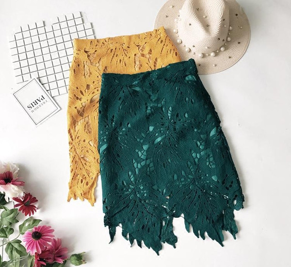  Γυναικείο φόρεμα με δαντέλα σε δύο χρώματα 