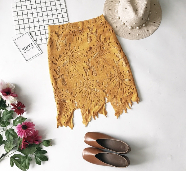  Γυναικείο φόρεμα με δαντέλα σε δύο χρώματα 