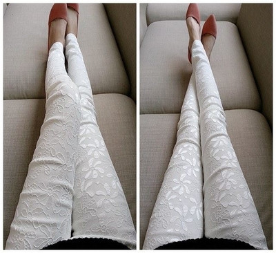 Modern női leggings fekete-fehér hímzéssel