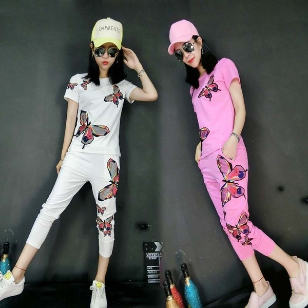 Γυναικείο αθλητικό σετ από δύο τεμάχια  με εφαρμογή πεταλούδας σε πολλά χρώματα