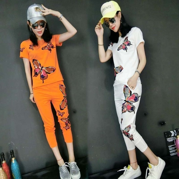 Γυναικείο αθλητικό σετ από δύο τεμάχια  με εφαρμογή πεταλούδας σε πολλά χρώματα