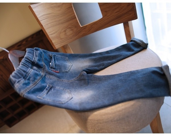 Tavaszi-őszi farmer egy fiúnak foltokkal