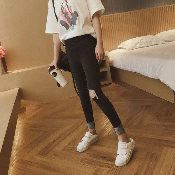 Γυναικεία σχισμένα  Slim Jeans μοντέλο στενή γραμμή