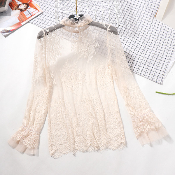 Κομψό δαντελωτό γυναικείο μπλουζάκι σε τρία χρώματα