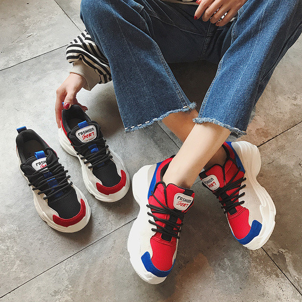 Αθλητικά γυναικεία παπούτσια σε δύο χρώματα