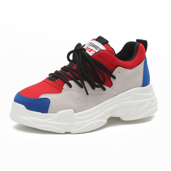 Αθλητικά γυναικεία παπούτσια σε δύο χρώματα