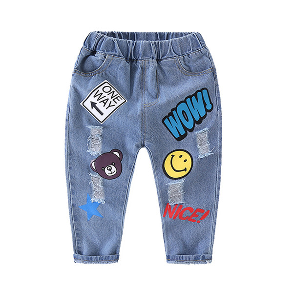 Μοντέρνα παιδικά τζιν για κορίτσια και αγόρια με ενδιαφέρουσες εφαρμογές