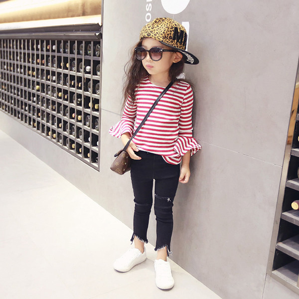 Blugi de copii eleganti pentru fete cu petice in negru