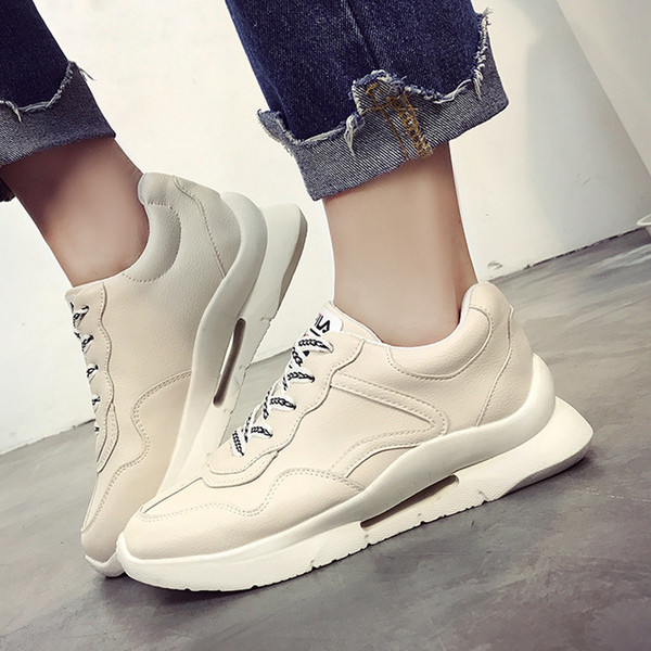 Κομψά και άνετα γυναικεία αθλητικά παπούτσια