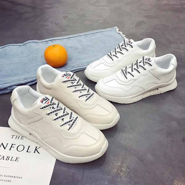 Κομψά και άνετα γυναικεία αθλητικά παπούτσια