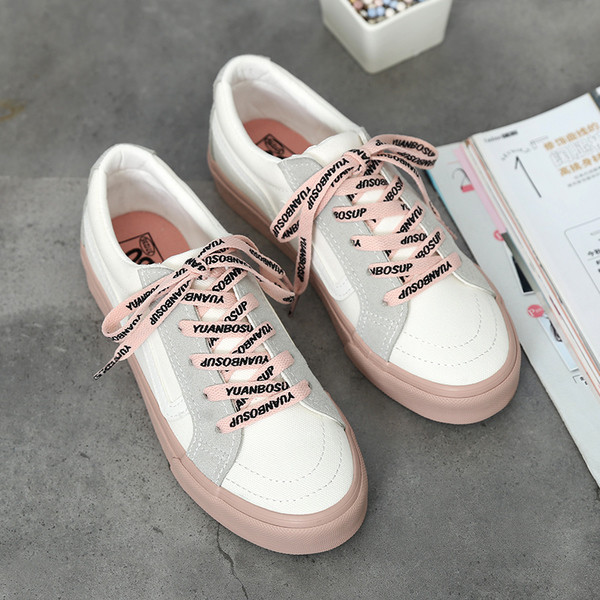 Καθημερινά γυναικεία αθλητικά παπούτσια για τρέξιμο με επίπεδη σόλα σε δύο χρώματα