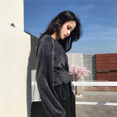 Bluză de damă modernă în stil liber cu imitație de corset în două culori
