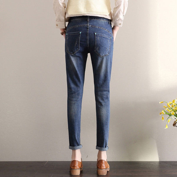 Γυναικεία ελαστικά τζιν με κέντημα παγώνι