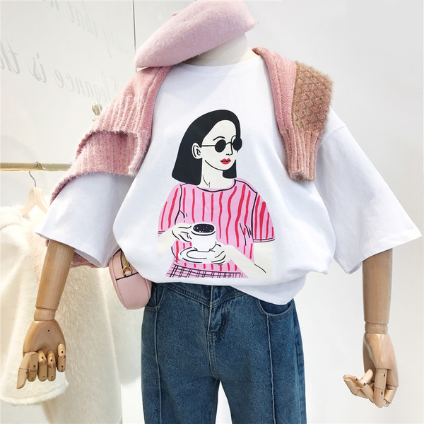 Κομψή γυναικεία μπλούζα με φαρδύ μανίκι 3/4 με λευκό, μαύρο και ροζ χρώμα