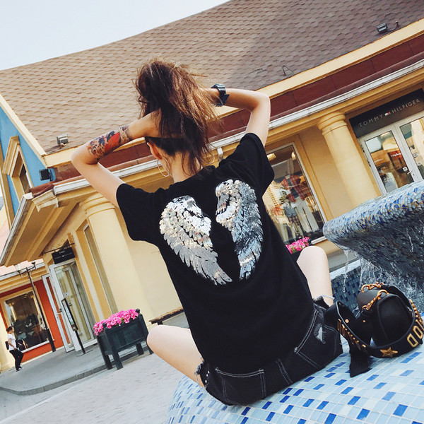 Γυναικείο μπλουζάκι σε μαύρο χρώμα