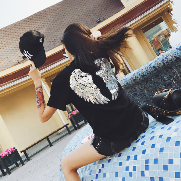 Γυναικείο μπλουζάκι σε μαύρο χρώμα