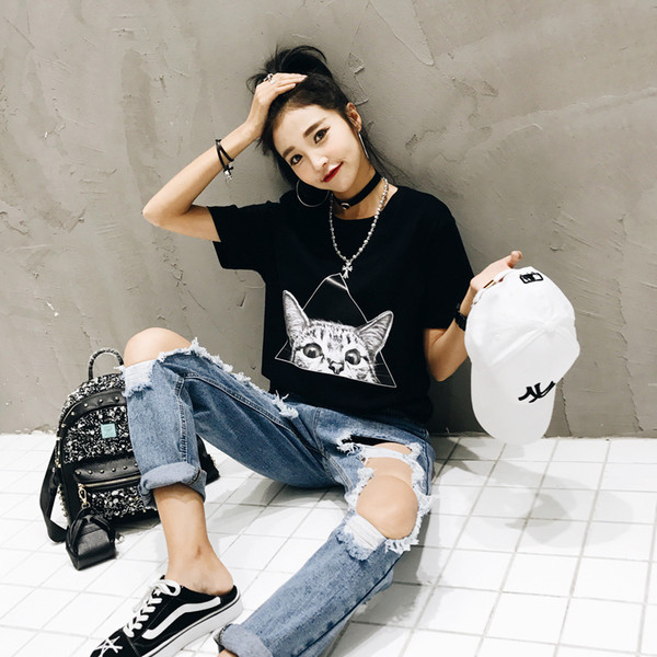 Καθημερινή γυναικεία μπλούζα σε λευκό και μαύρο χρώμα